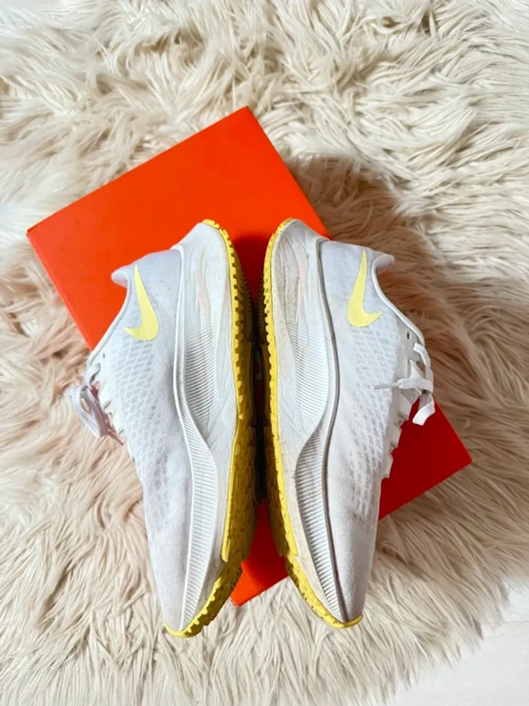 Used Pegasus Nike Air Zoom 37 bike — image 5 of 7