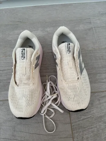 Used New Balance Running Shoes Running Shoes