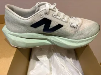Used New Balance Running Shoes bike — image 3 of 11