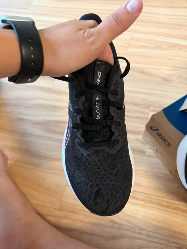 Used Asics Versablast 4 bike — image 7 of 8
