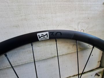 Gebrauchtes Other roue avant newmen performance neuve bike — Bild 1 von 3