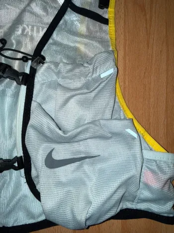Nike Trail Gilet bike usato — immagine 2 di 3
