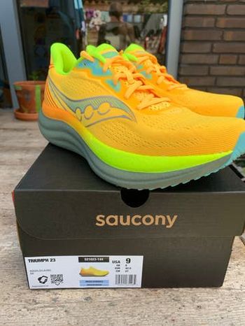 Gebrauchtes Saucony Triumph 23 2026 Running Shoes