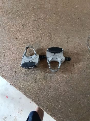 Used Look Delta Pedals Drivetrain & Pedals