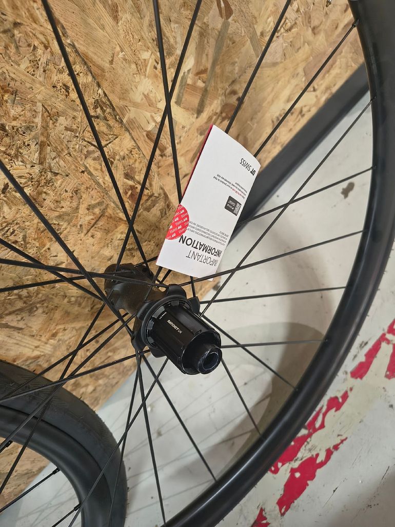 Brugt Dt Swiss E1800 Wheelset 2026 bike — billede 4 af 8