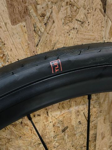 Gebrauchtes Dt Swiss E1800 Wheelset 2026 bike — Bild 3 von 8