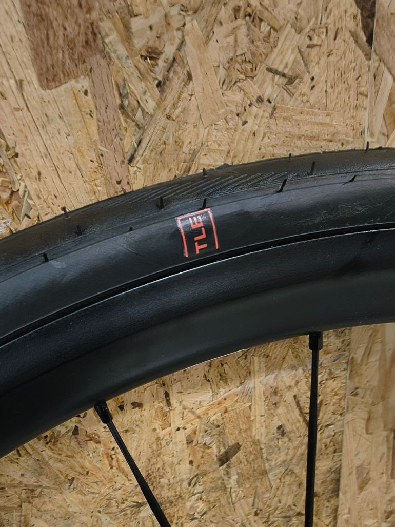 Brugt Dt Swiss E1800 Wheelset 2026 bike — billede 3 af 8