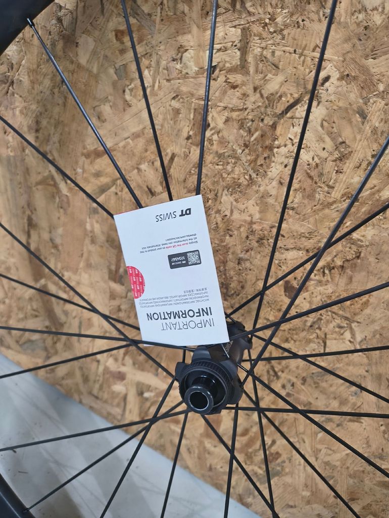 Brugt Dt Swiss E1800 Wheelset 2026 bike — billede 6 af 8