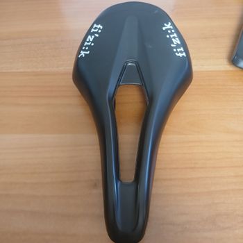 Fizik Vento 2025 Saddles & Seatposts usato