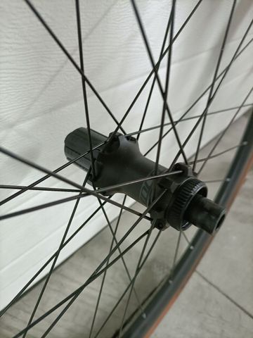 Used Syncros RR 2.0 Disc Wheelset 2022 bike — image 4 of 7