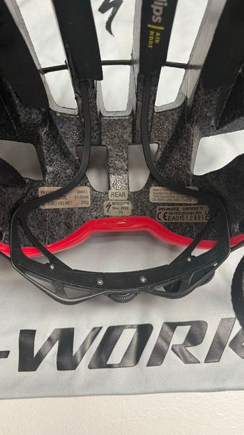 Used Specialized Prevail 3 bike — image 5 of 8