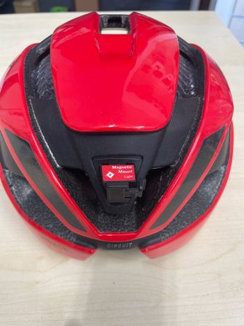 Tweedehands Bontrager Circuit Helmet 2025 bike — afbeelding 3 van 4