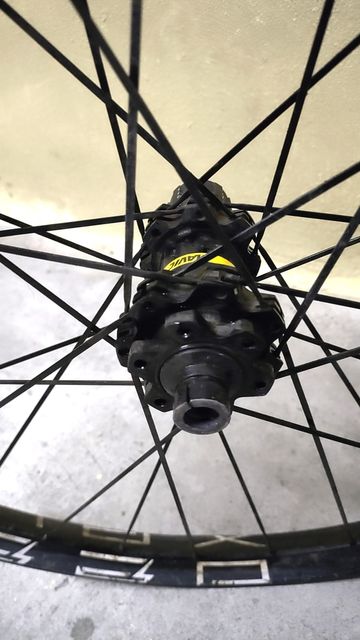 Used Mavic E-Deemax Rear Wheel bike — image 3 of 4