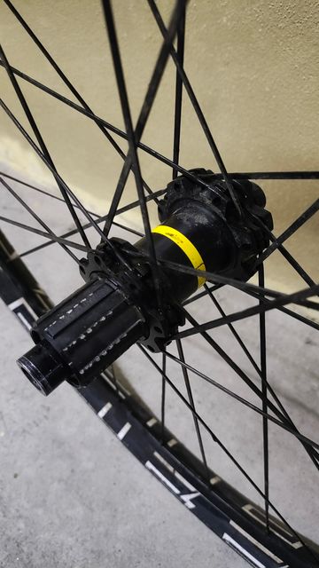 Used Mavic E-Deemax Rear Wheel bike — image 2 of 4