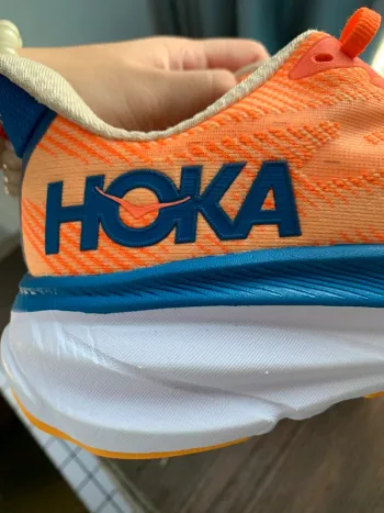 Tweedehands Hoka Clifton 9 bike — afbeelding 4 van 5