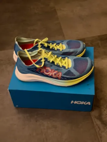 Hoka Cielo Road Running Shoes d'occasion