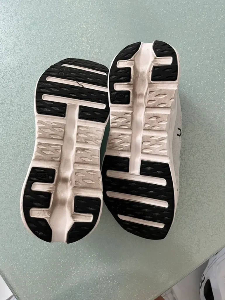 Used On Running shoes bike — image 4 of 5