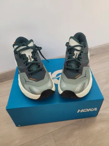 Hoka Speedgoat Running Shoes d'occasion