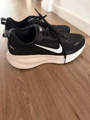 Použité Nike Zoom Vomero 18 bike — obrázek 9 z 9