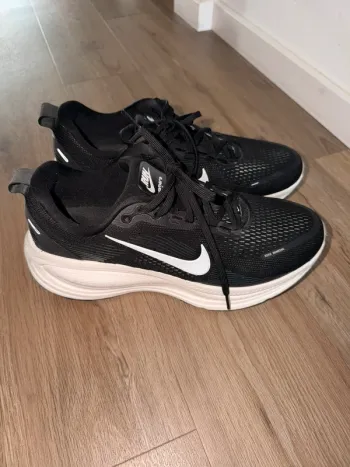 Použité Nike Zoom Vomero 18 bike — obrázek 7 z 9