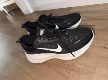 Použité Nike Zoom Vomero 18 bike — obrázek 8 z 9