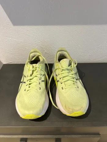 Used Asics Gel Kayano Running Shoes