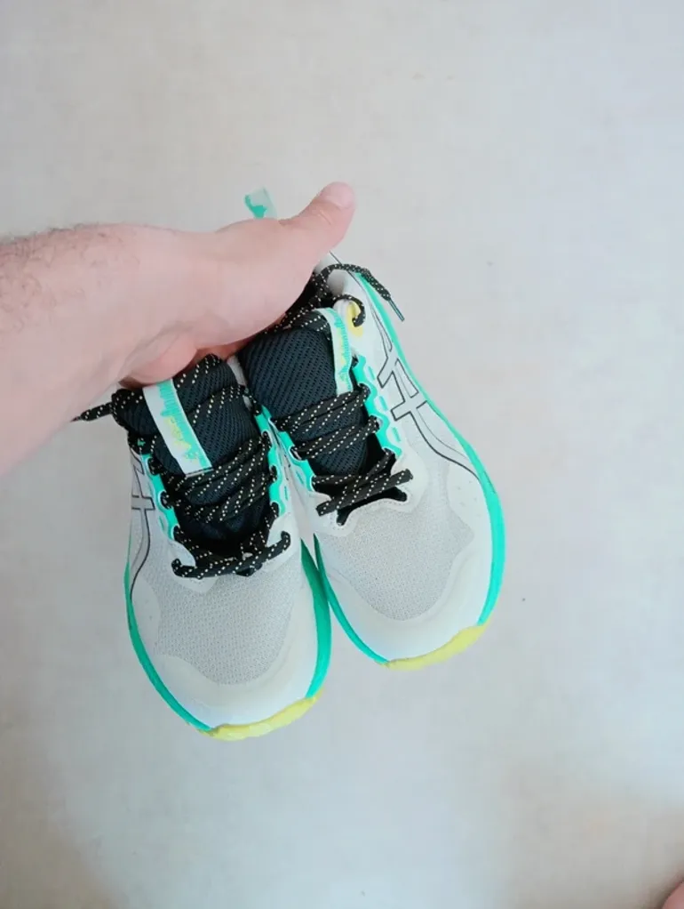 Used Asics Shoes bike — image 4 of 5