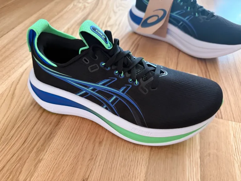 Used Asics GEL-NIMBUS 28 bike — image 3 of 15