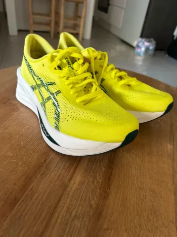 Used Asics Sonicblast Running Shoes