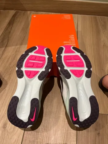 Used Nike Vomero 18 bike — image 6 of 6