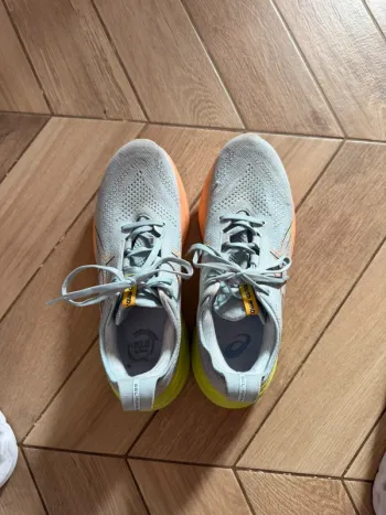 Asics Nimbus 26 Running Shoes d'occasion
