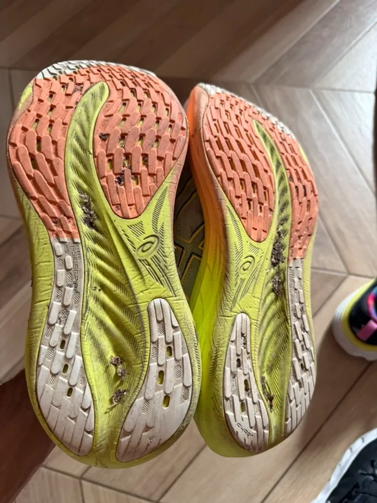 Asics Nimbus 26 bike d'occasion — image 2 sur 5