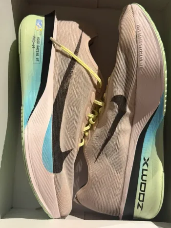 Použité Nike Vaporfly 4 Running Shoes