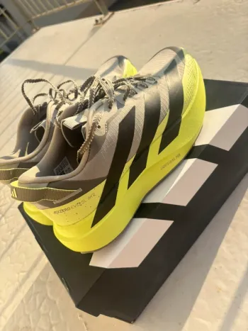 Käytetty Adidas Evo SL ATR Running Shoes