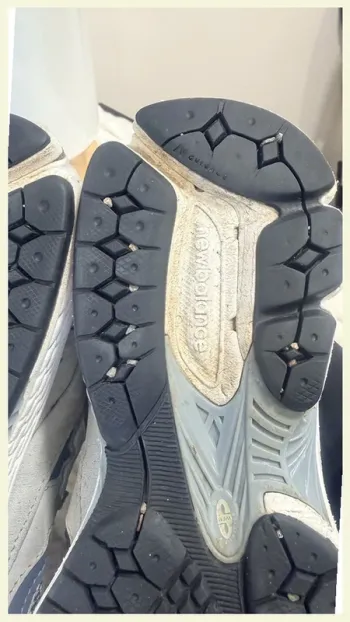 Used New Balance 2002r bike — image 12 of 14