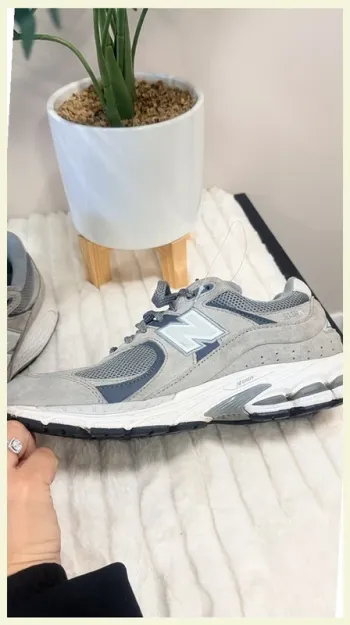Used New Balance 2002r bike — image 6 of 14