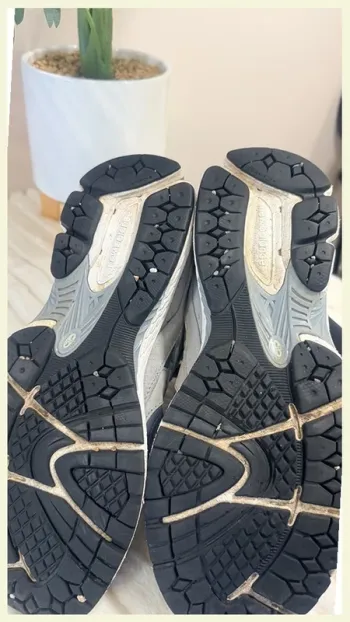 Used New Balance 2002r bike — image 11 of 14