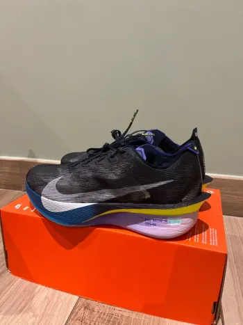 Used Nike ZoomX Vaporfly Next%4 Running Shoes