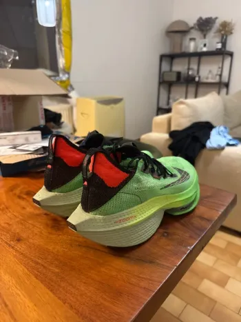 Used Nike Air Zoom Alphafly Next% 2 bike — image 2 of 7