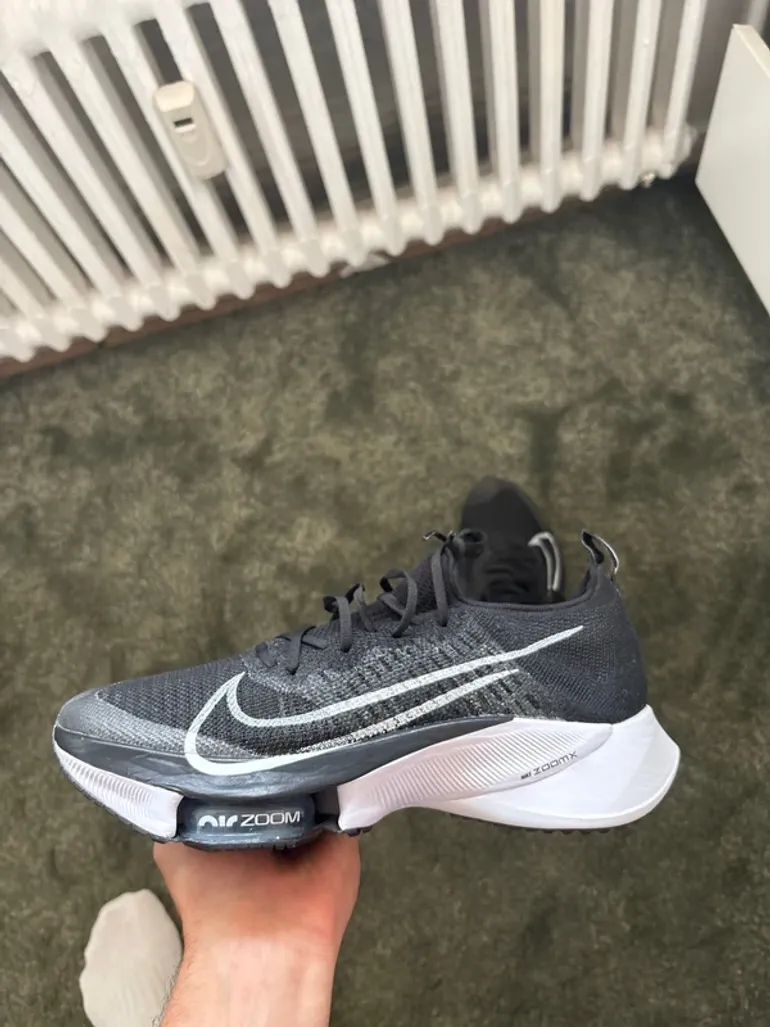 Použité Nike Air Zoom Tempo Next% bike — obrázek 12 z 13
