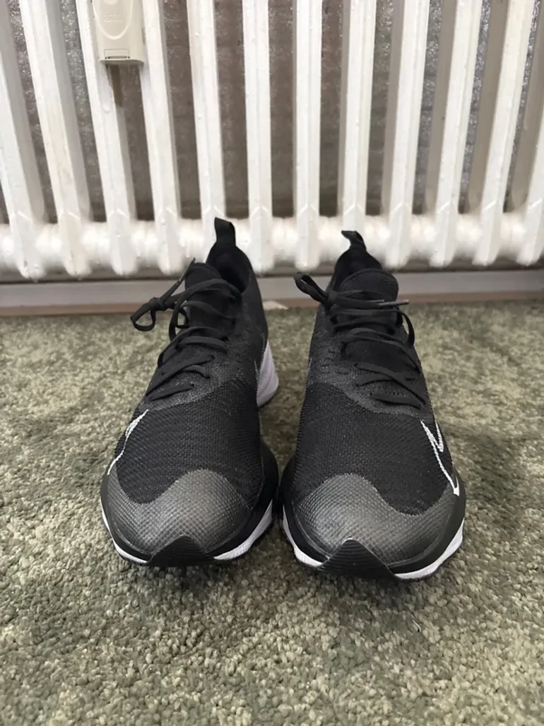 Použité Nike Air Zoom Tempo Next% bike — obrázek 2 z 13