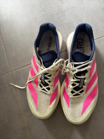 Käytetty Adidas Boston 13 adizero Running Shoes