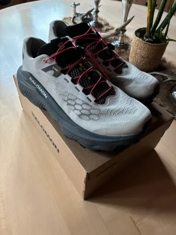 Salomon Ultra Glide 4 Wide Running Shoes d'occasion