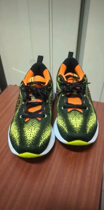 Used Asics Cumulus 25 Running Shoes