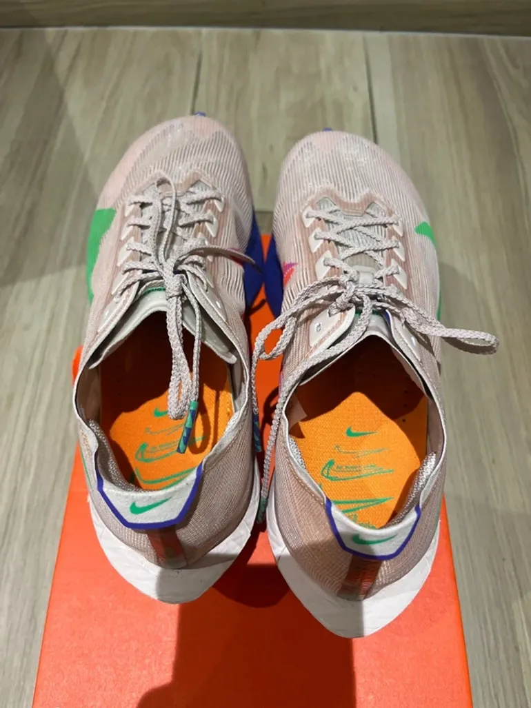 Used Nike ZoomX Vaporfly Next%4 bike — image 7 of 8