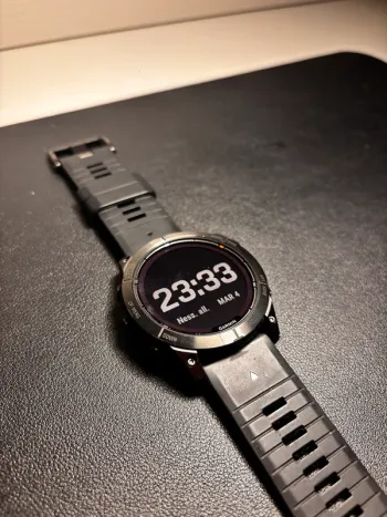 Used Garmin Fenix 7x Pro bike — image 2 of 5