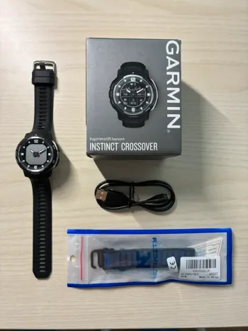 Used Garmin Instinct Crossover Electronics