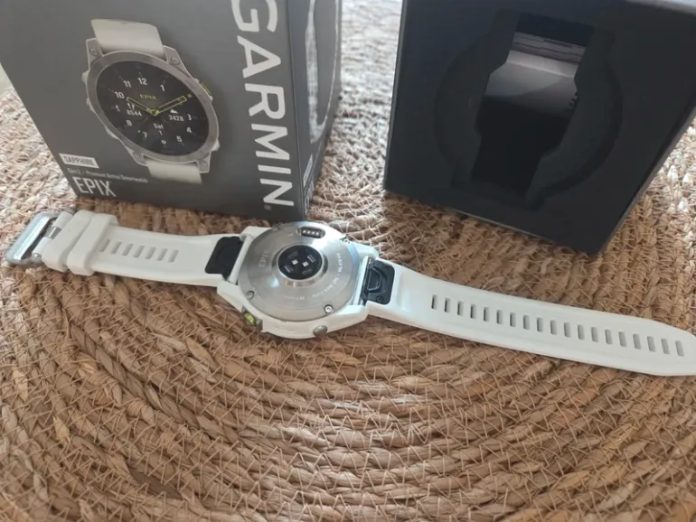 Used Garmin Epix Gen 2 Sapphire bike — image 3 of 4