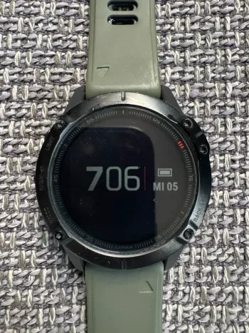Used Garmin Fenix 6 Sapphire bike — image 2 of 4