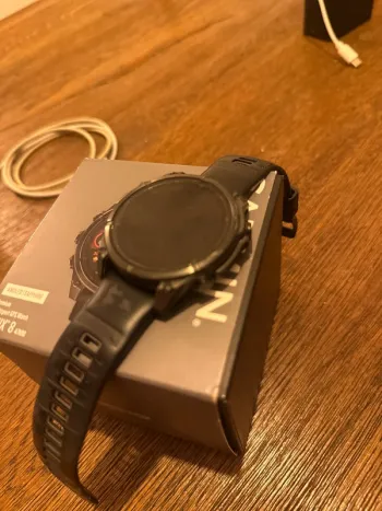 Used Garmin Fenix 8 47mm bike — image 2 of 3